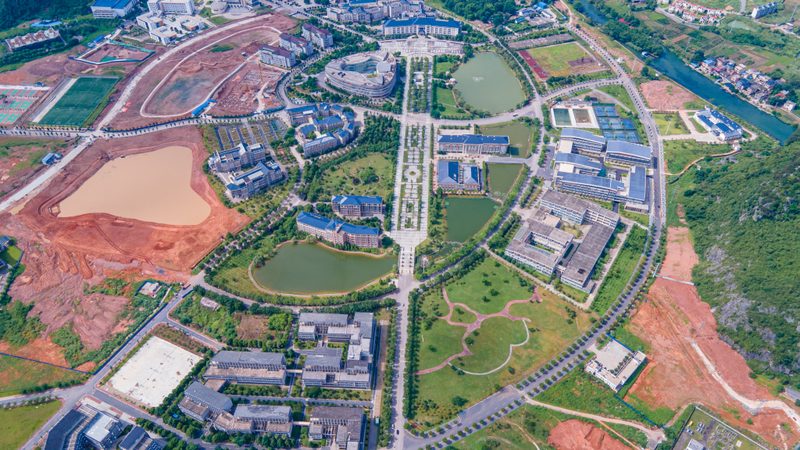 双面板与多层板：电子工程师的选择难题