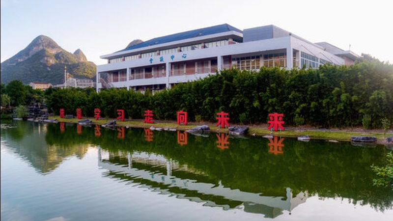 电子配件定制代理：揭秘背后的关键要素**